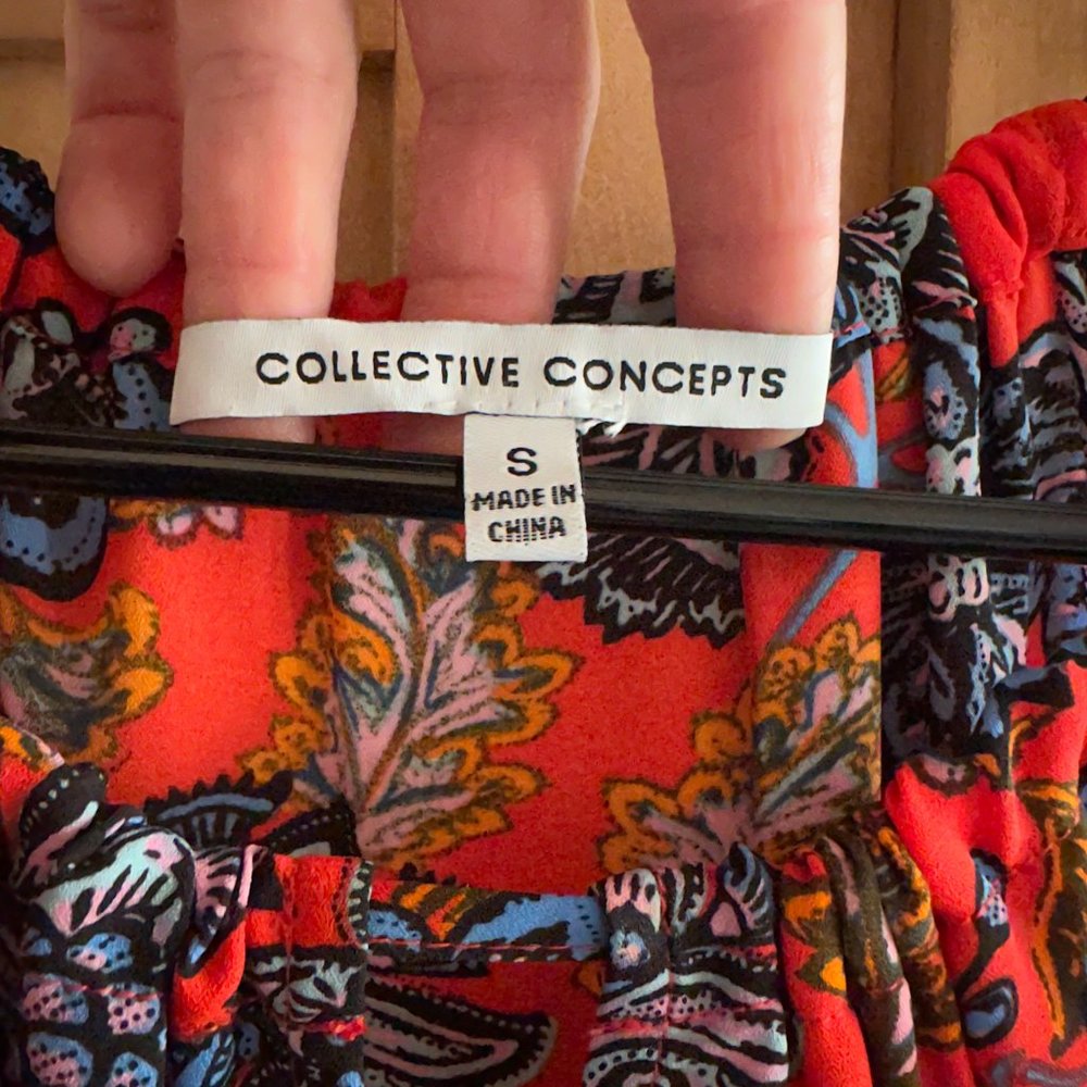 Collective Concepts - Red Flowy Top - Size Small - image 2